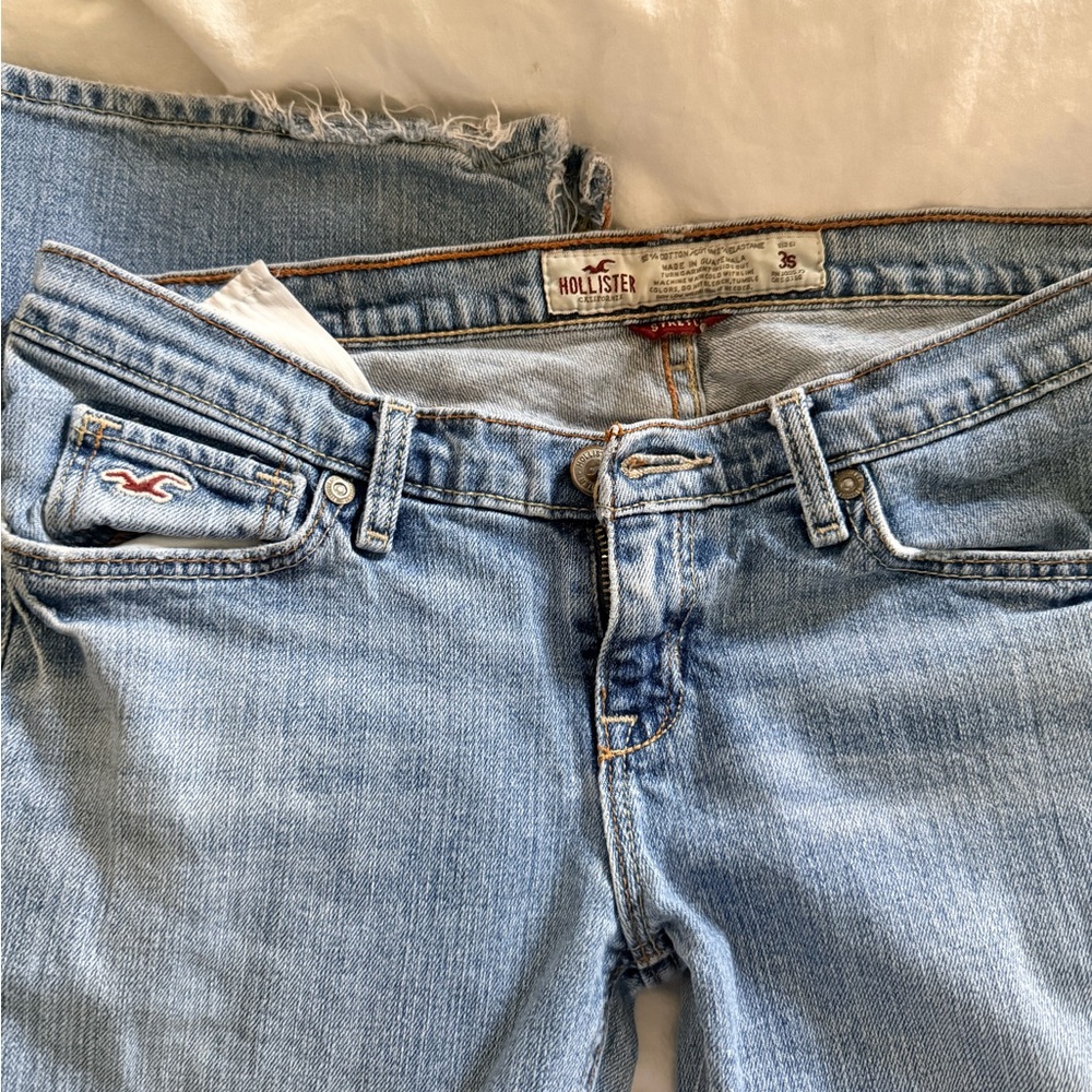Hollister Light Wash Straight/Bootcut Jeans Size 3s Vintage